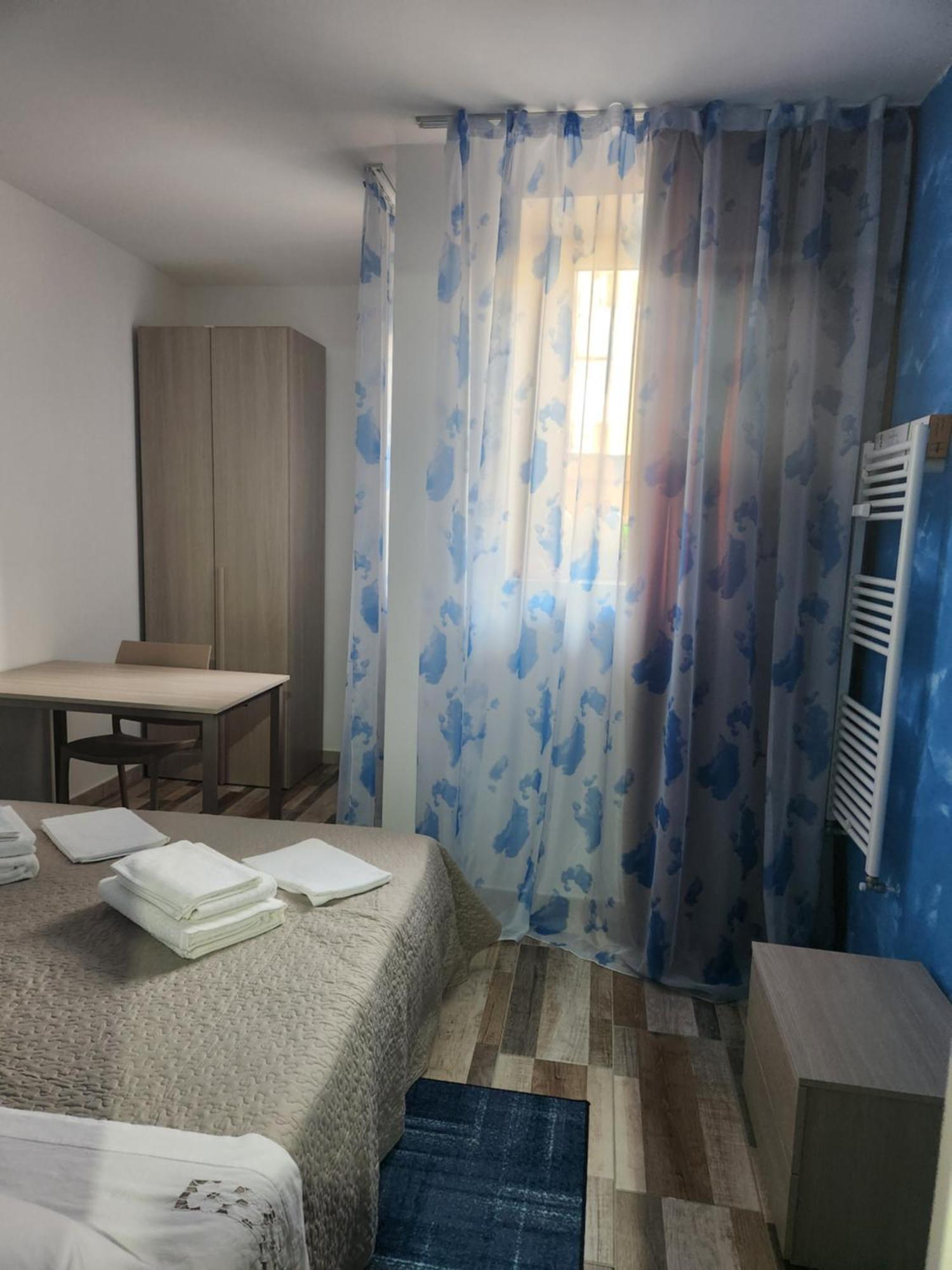Casa Roxana Hotel Торино Екстериор снимка