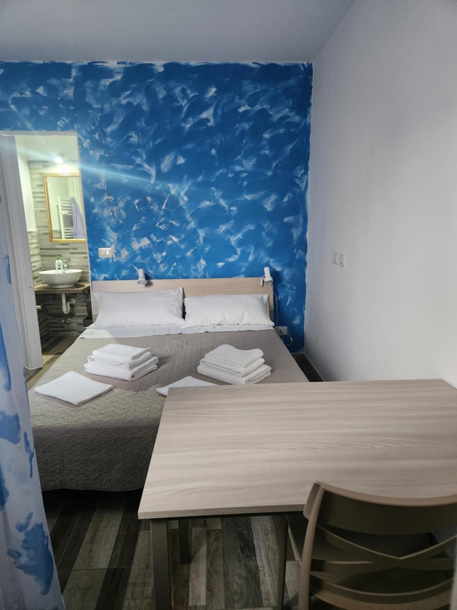Casa Roxana Hotel Торино Екстериор снимка