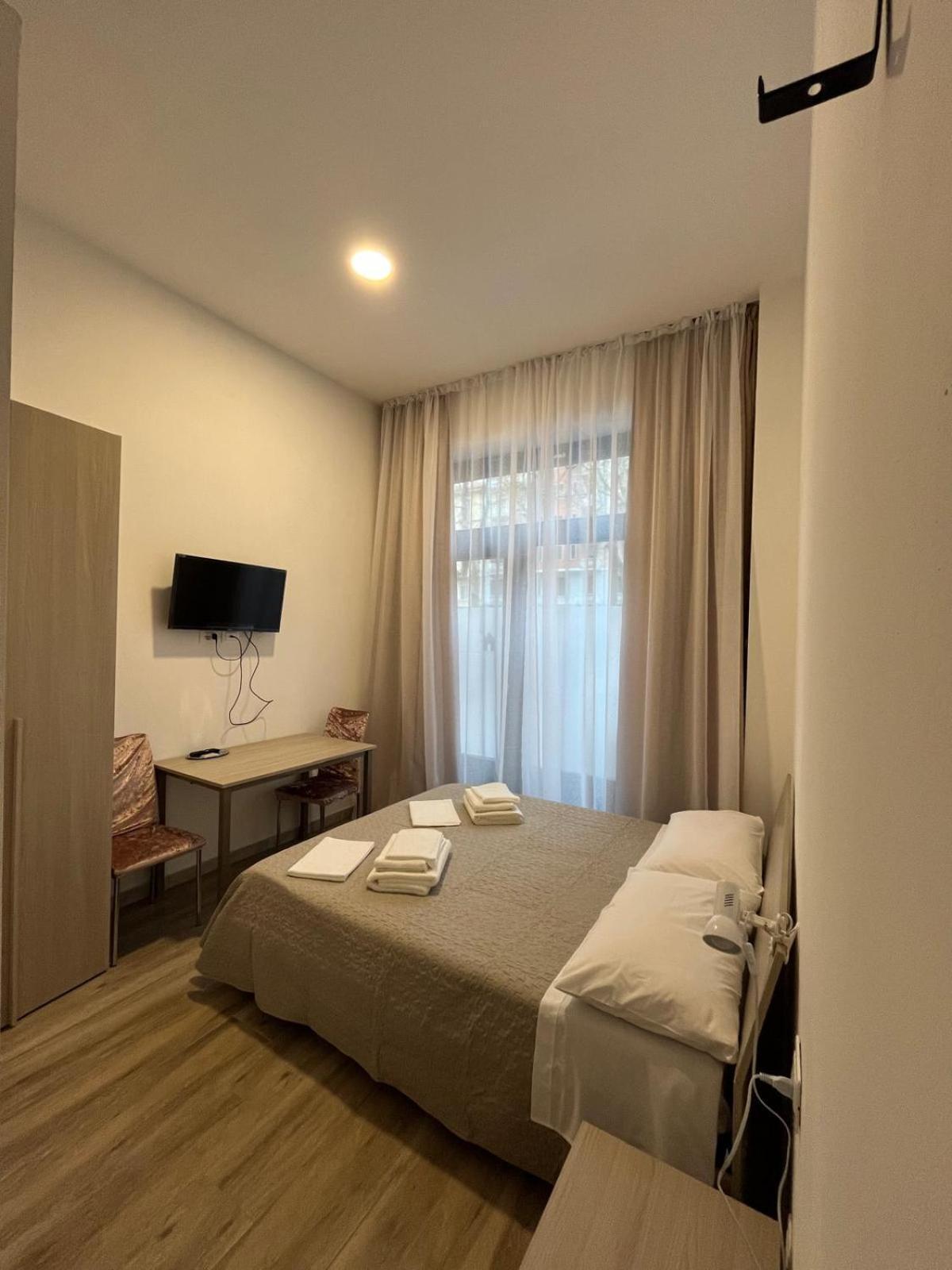 Casa Roxana Hotel Торино Екстериор снимка