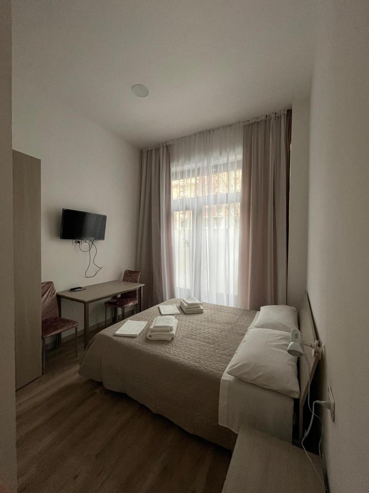Casa Roxana Hotel Торино Екстериор снимка