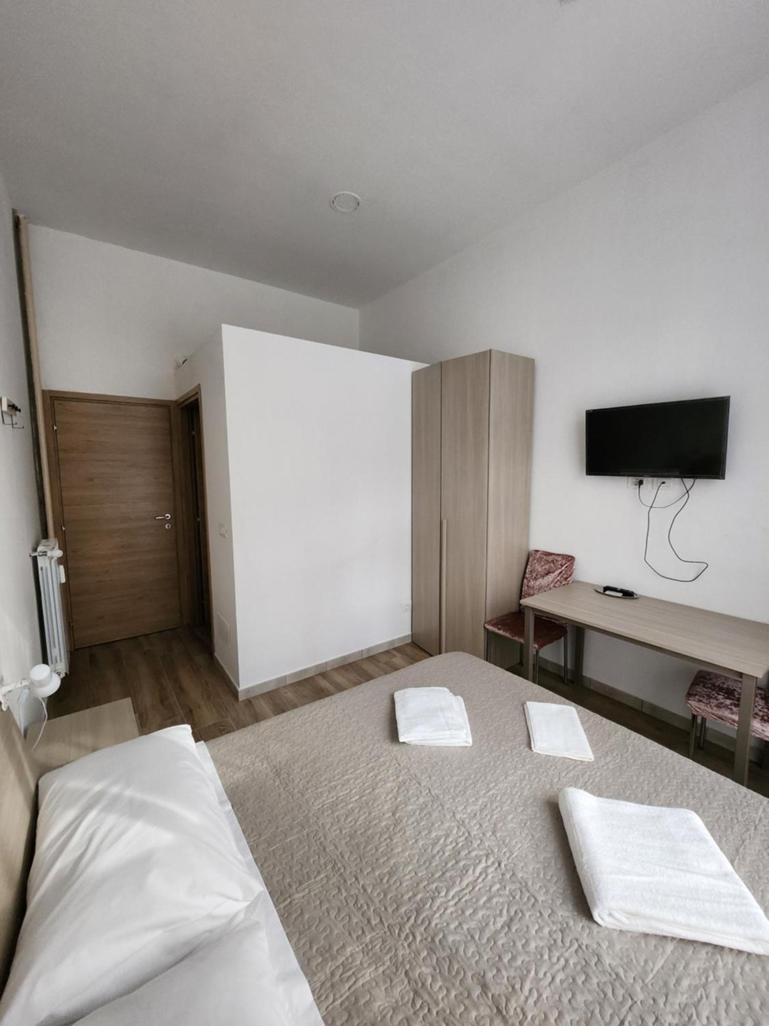 Casa Roxana Hotel Торино Екстериор снимка