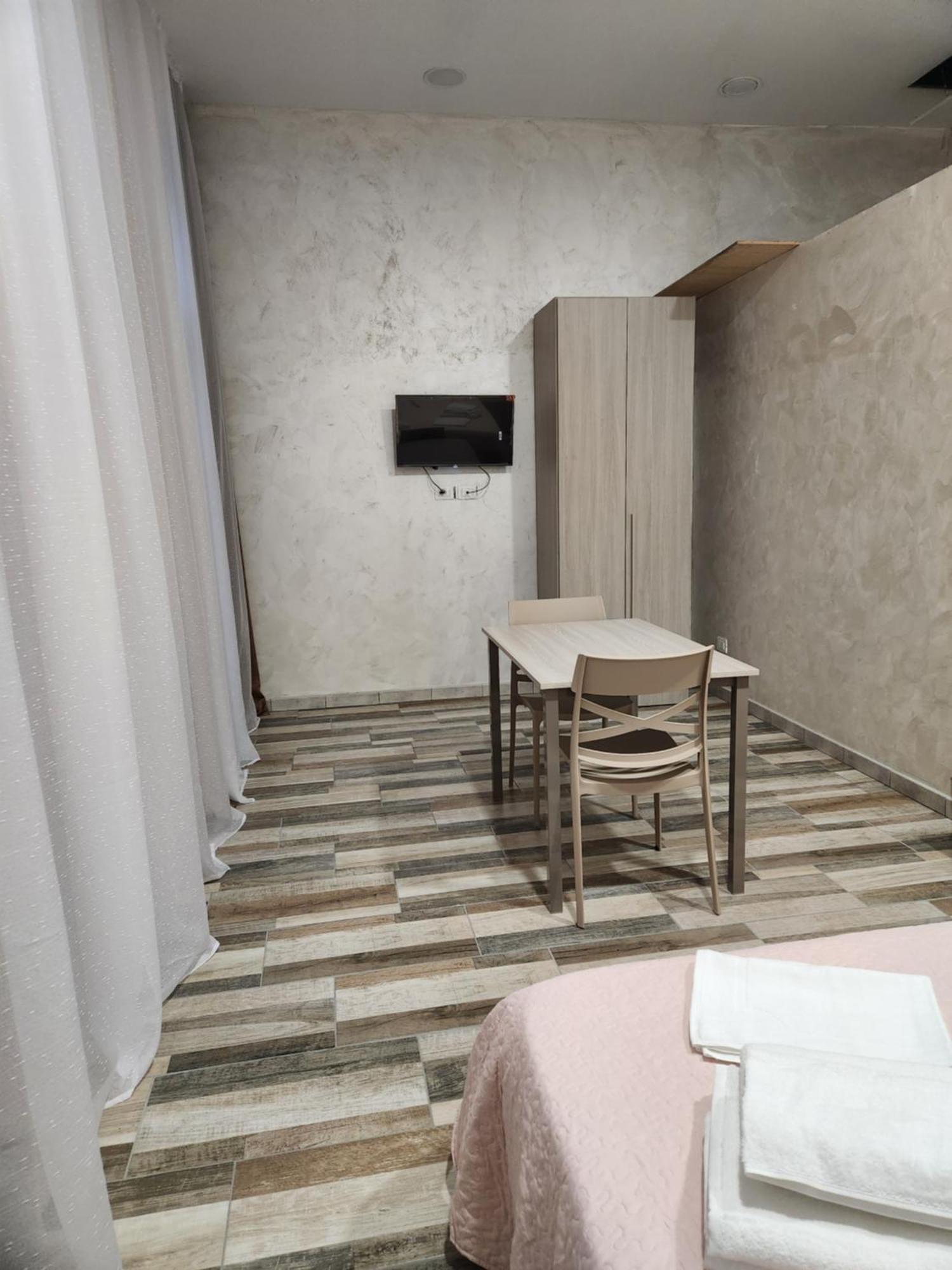 Casa Roxana Hotel Торино Екстериор снимка